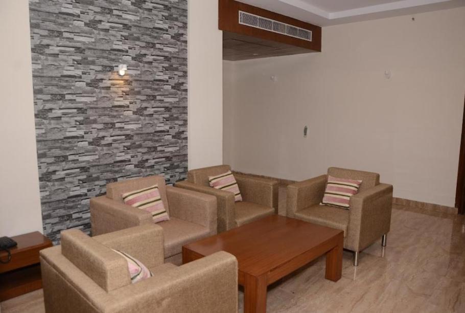 Hotel Krishna Palace Ayodhya Luaran gambar