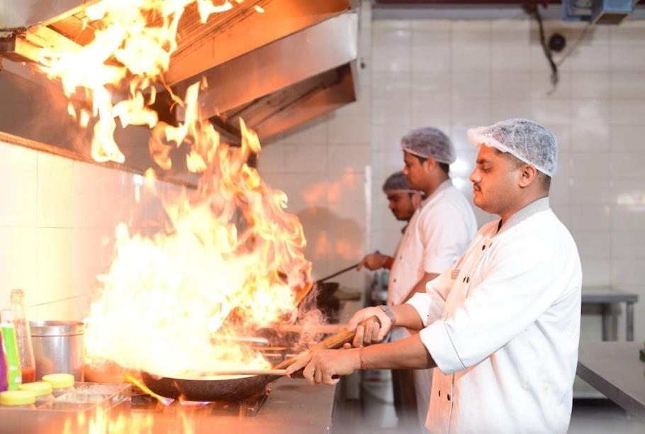 Hotel Krishna Palace Ayodhya Luaran gambar